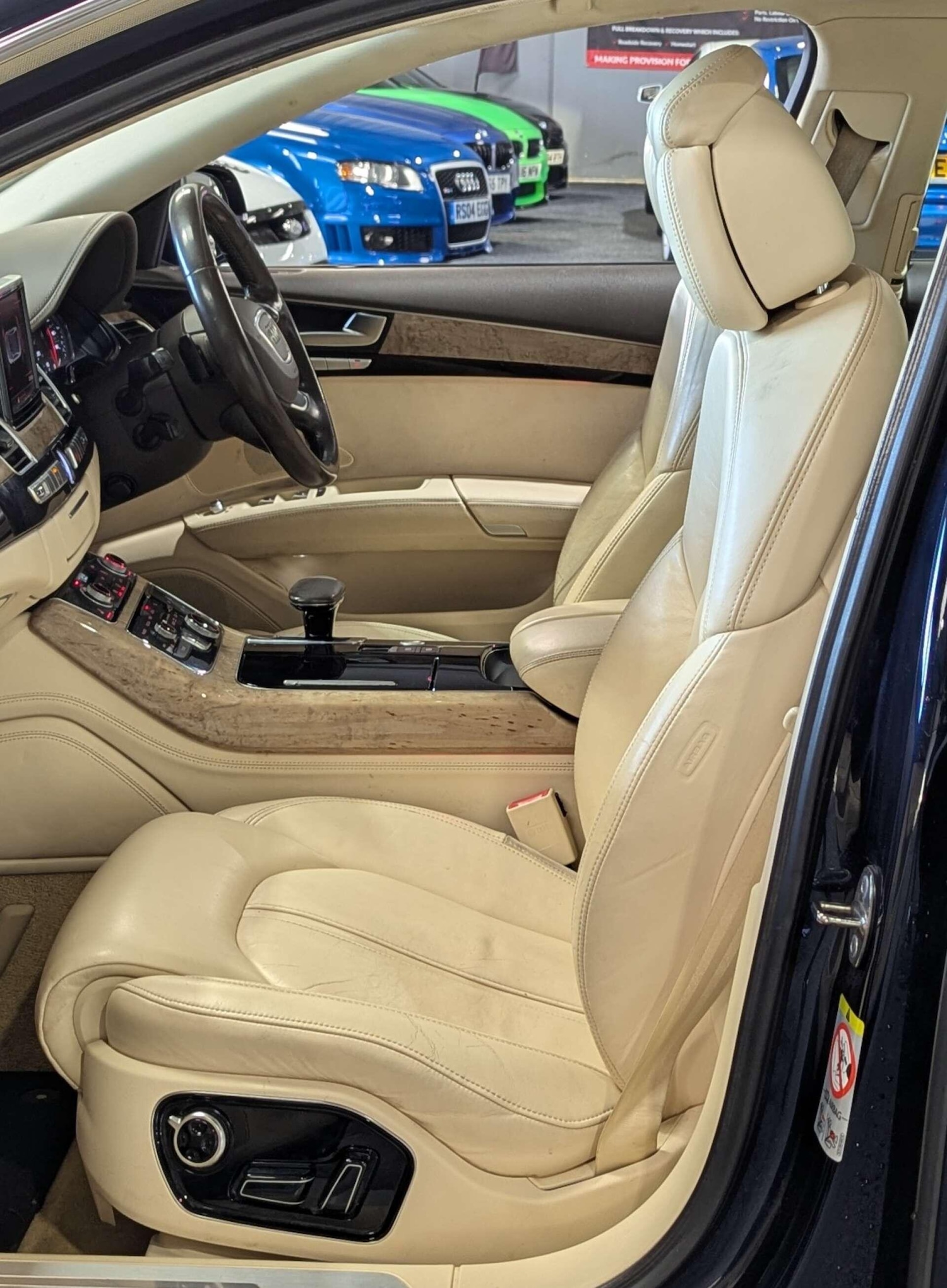 Used Audi A8 2011 for sale - 77574910: Photo 22