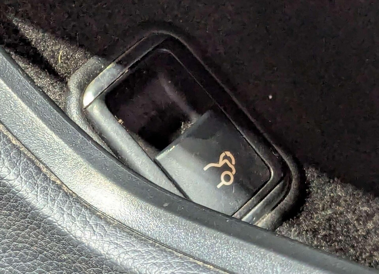 Used Mercedes-Benz E Class 2015 for sale - 77467903: Photo 47