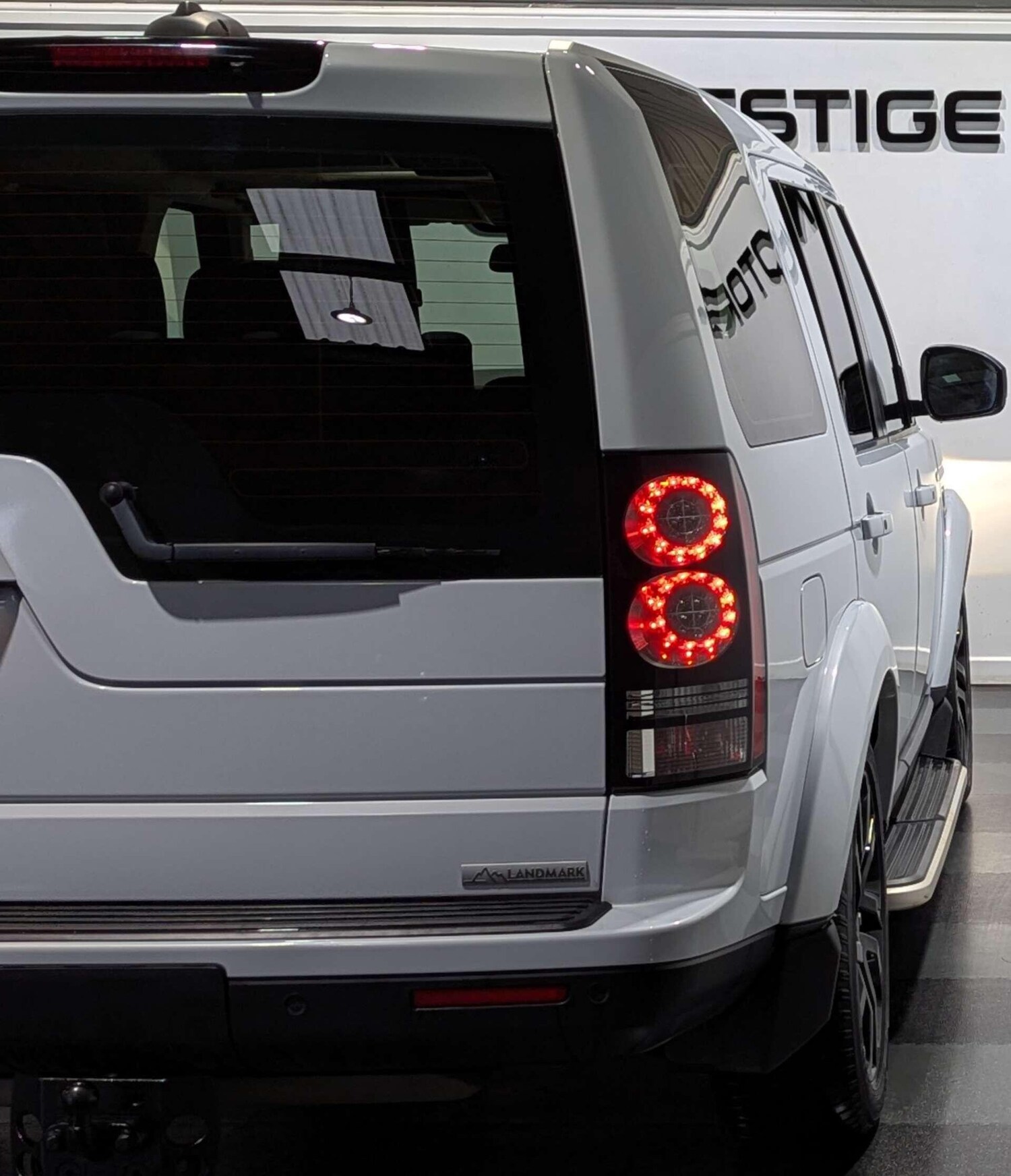 Used Land Rover Discovery 2016 for sale - 76731095: Photo 13