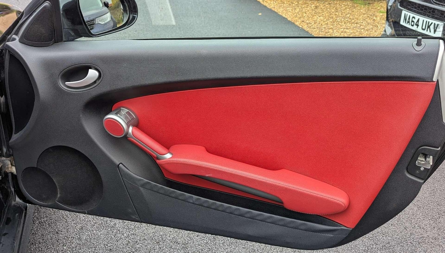 Used Mercedes-Benz SLK 2010 for sale - 77229832: Photo 11