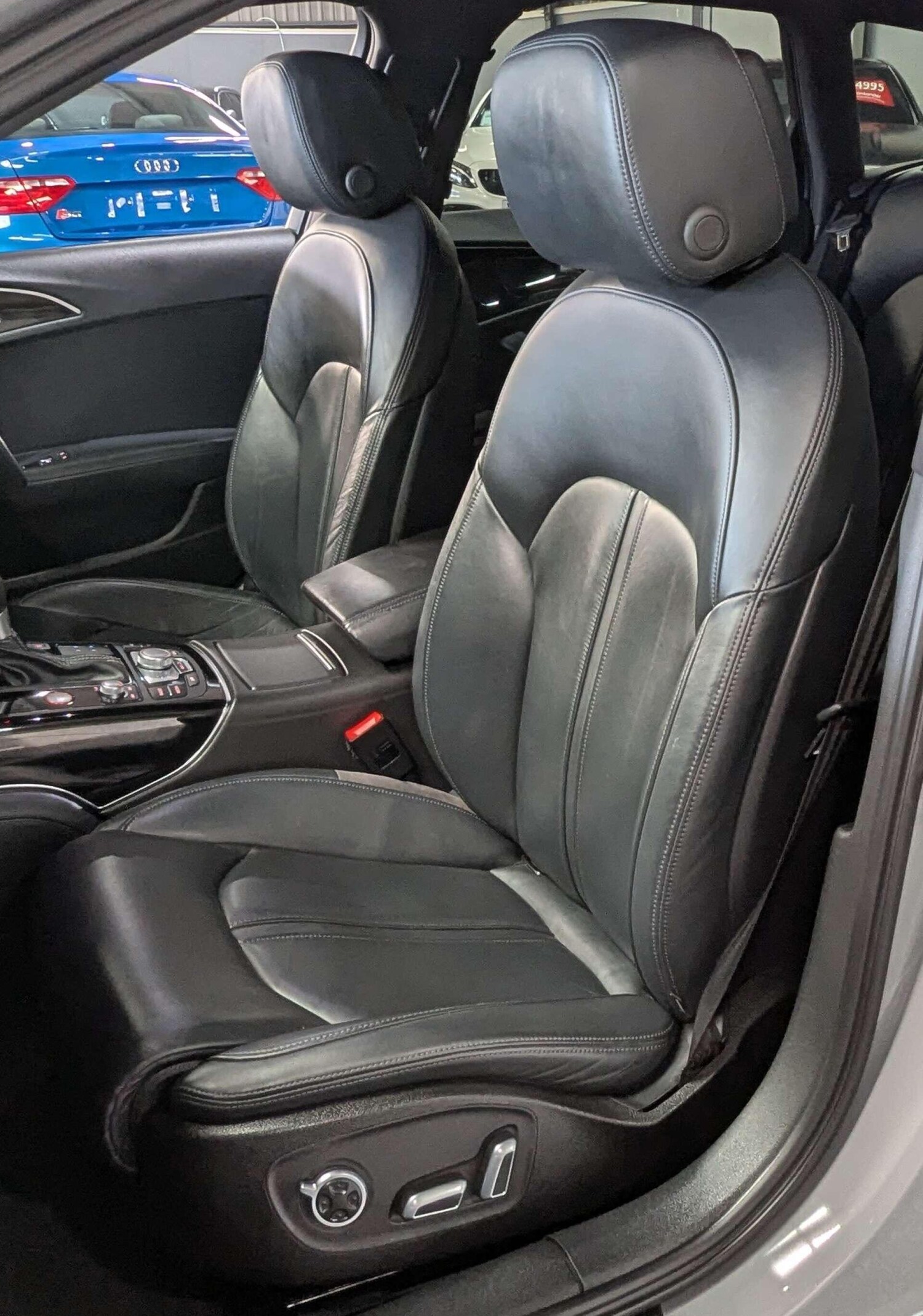 Used Audi RS6 2016 for sale - 78204515: Photo 23