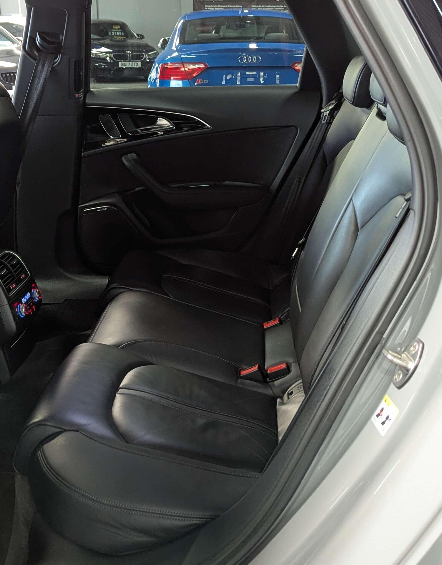 Used Audi RS6 2016 for sale - 78204515: Photo 27