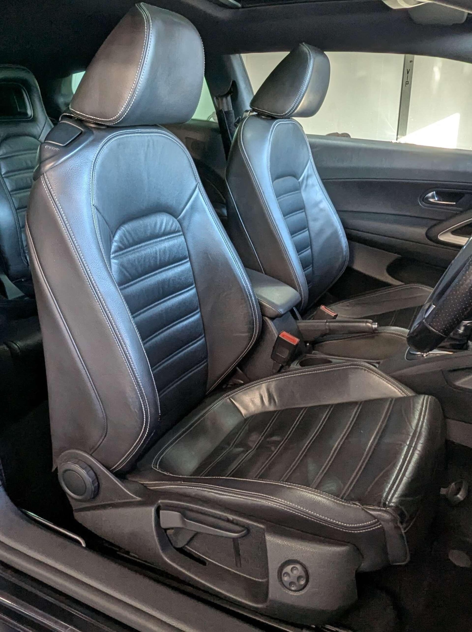 Used Volkswagen Scirocco 2008 for sale - 77940538: Photo 19