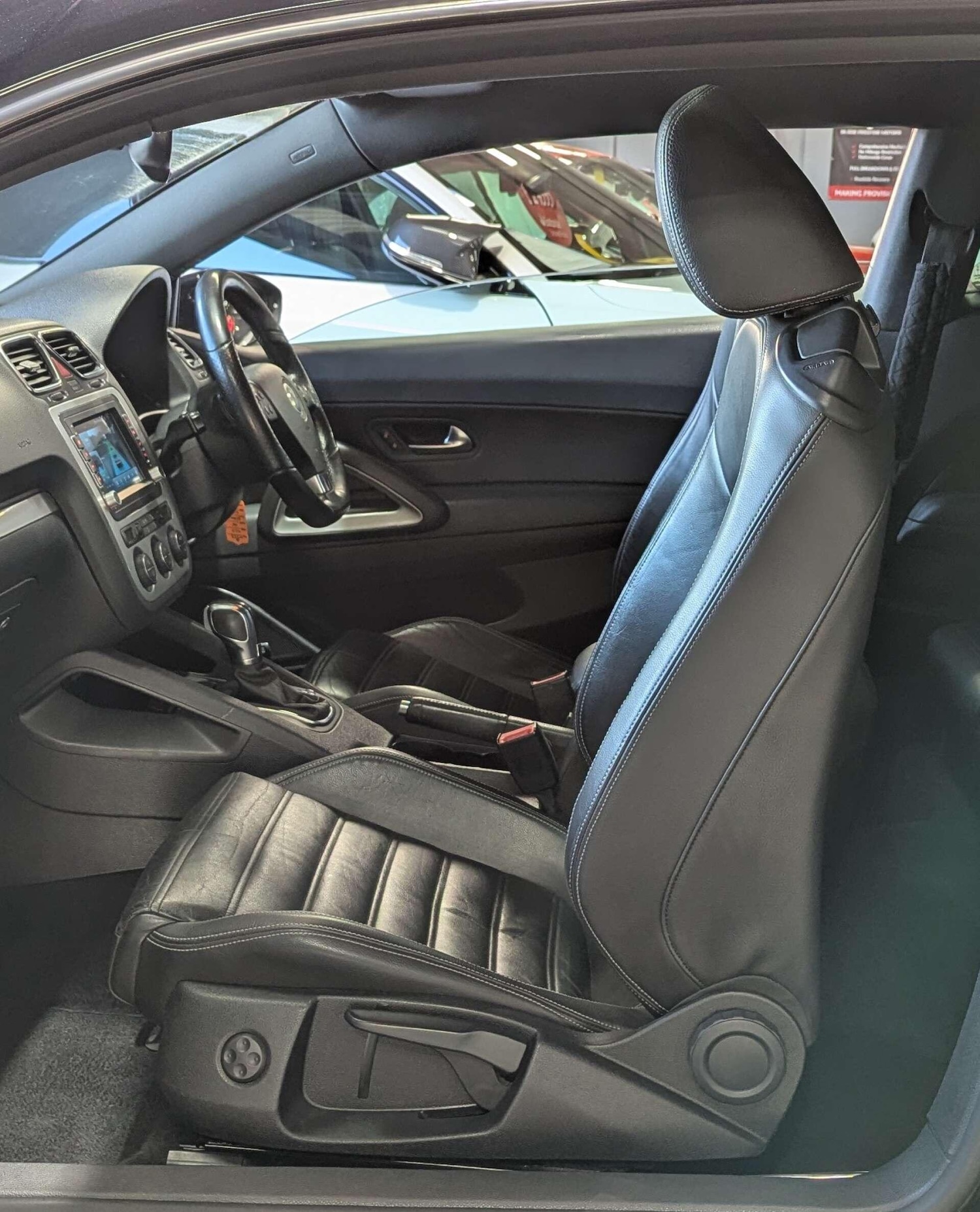 Used Volkswagen Scirocco 2008 for sale - 77940538: Photo 24