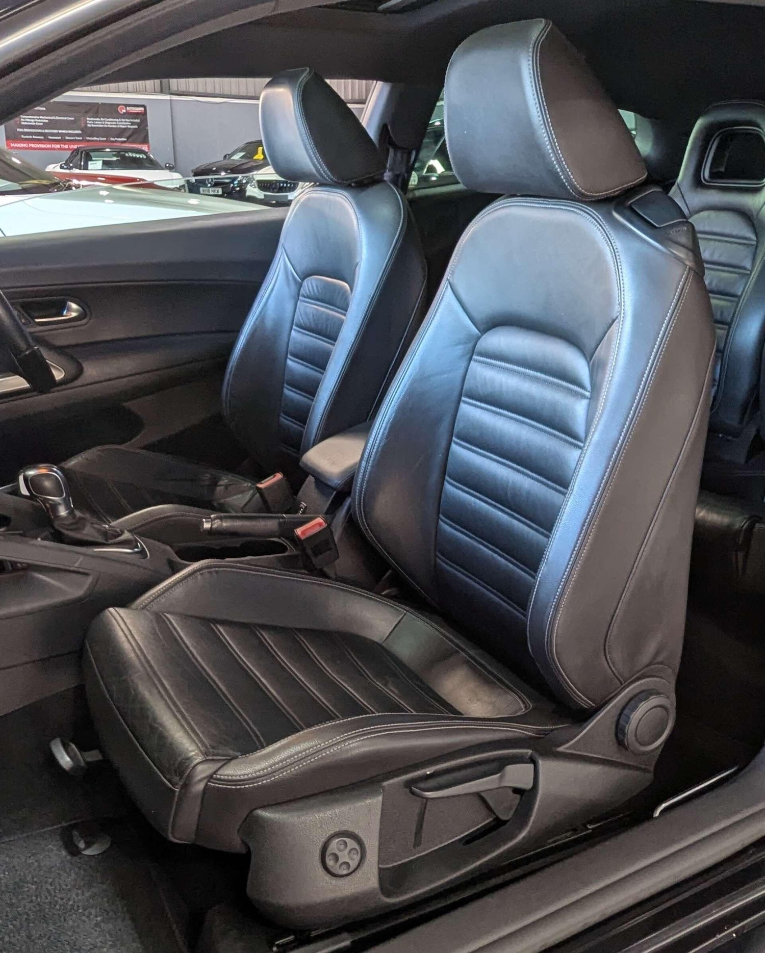 Used Volkswagen Scirocco 2008 for sale - 77940538: Photo 25