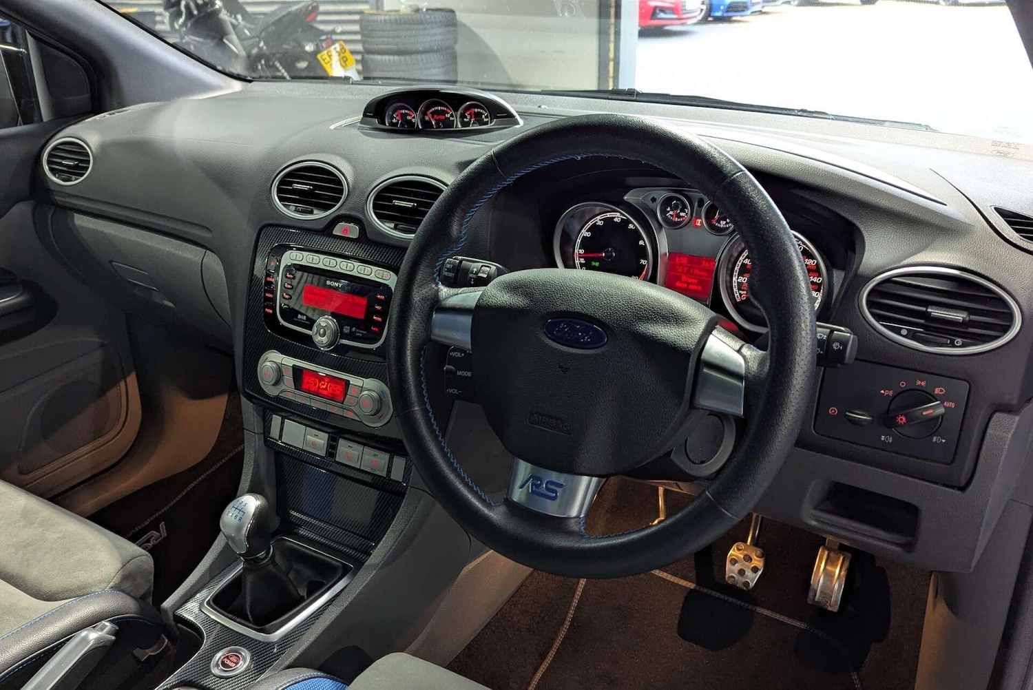 Used Ford Focus 2010 for sale - 77039830: Photo 20