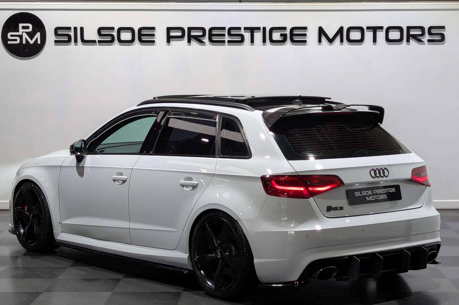 Used Audi RS3 2016 for sale - 76731131: Photo 9