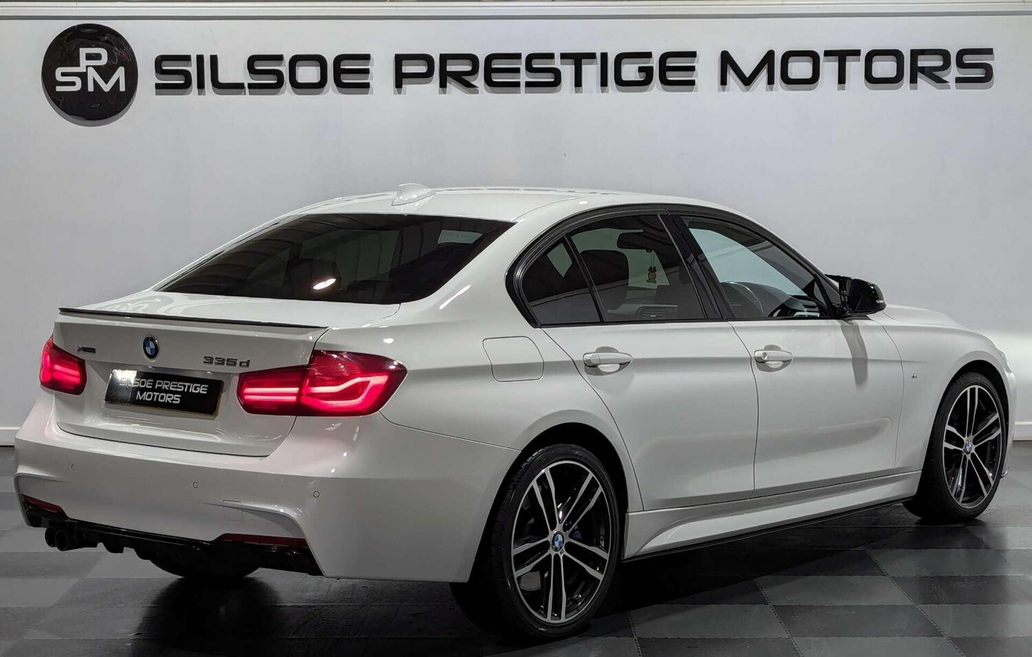 Used BMW 3 Series 2017 for sale - 76731123: Photo 12