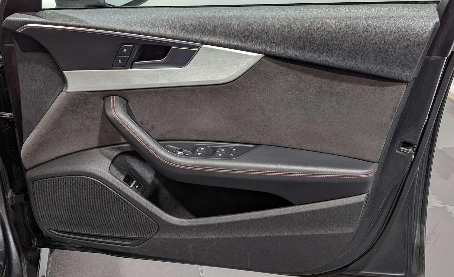 Used Audi A4 2016 for sale - 77040385: Photo 15