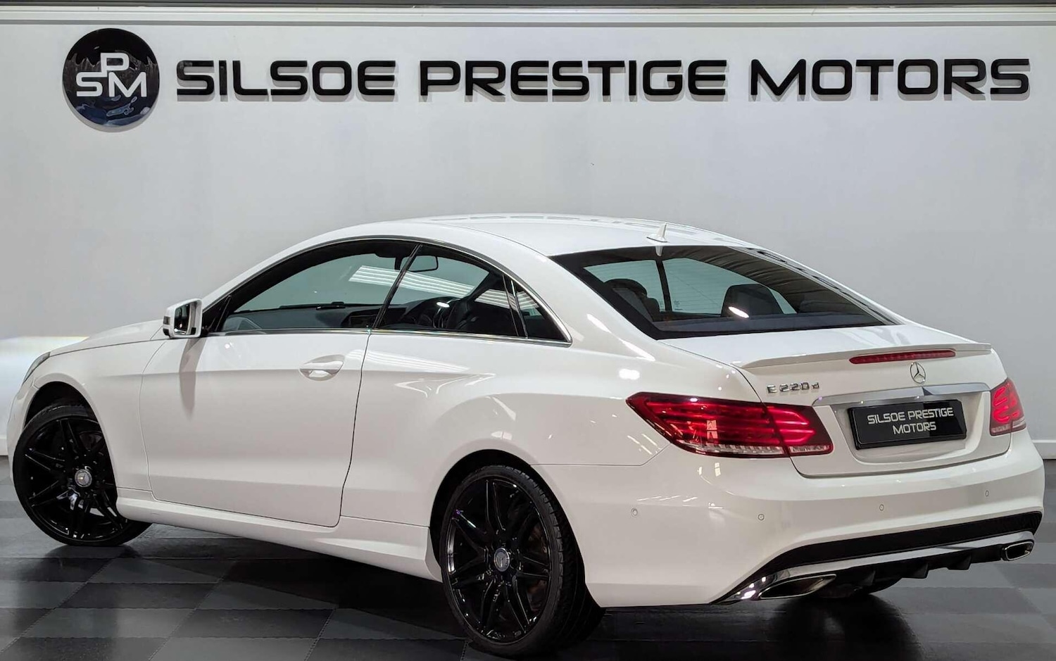 Used Mercedes-Benz E Class 2016 for sale - 77040521: Photo 2