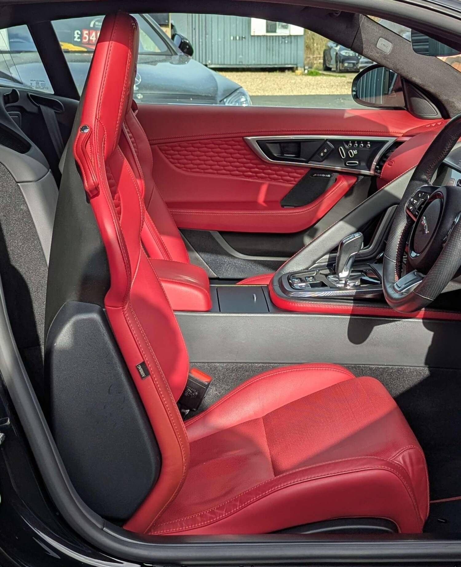 Used Jaguar F-Type for sale - 78203990: Photo 18