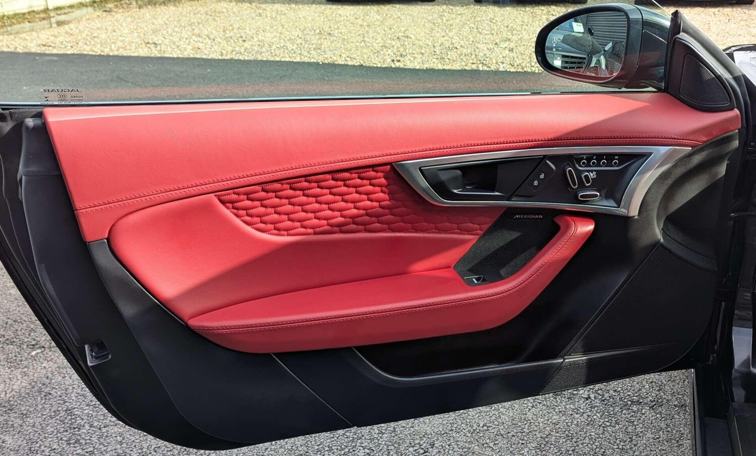 Used Jaguar F-Type for sale - 78203990: Photo 21