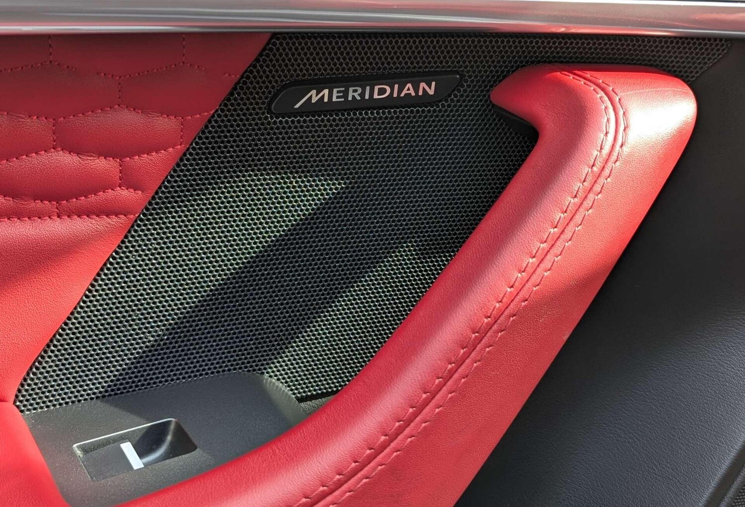 Used Jaguar F-Type for sale - 78203990: Photo 23