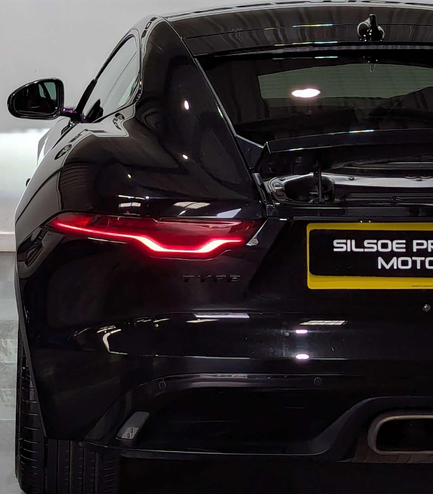 Used Jaguar F-Type for sale - 78203990: Photo 9