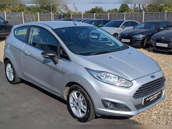 Used Ford Fiesta 2017 for sale - 79677306: Photo