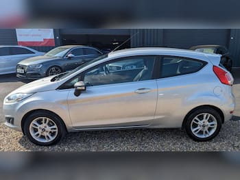 Used Ford Fiesta 2017 for sale - 79677306: Photo