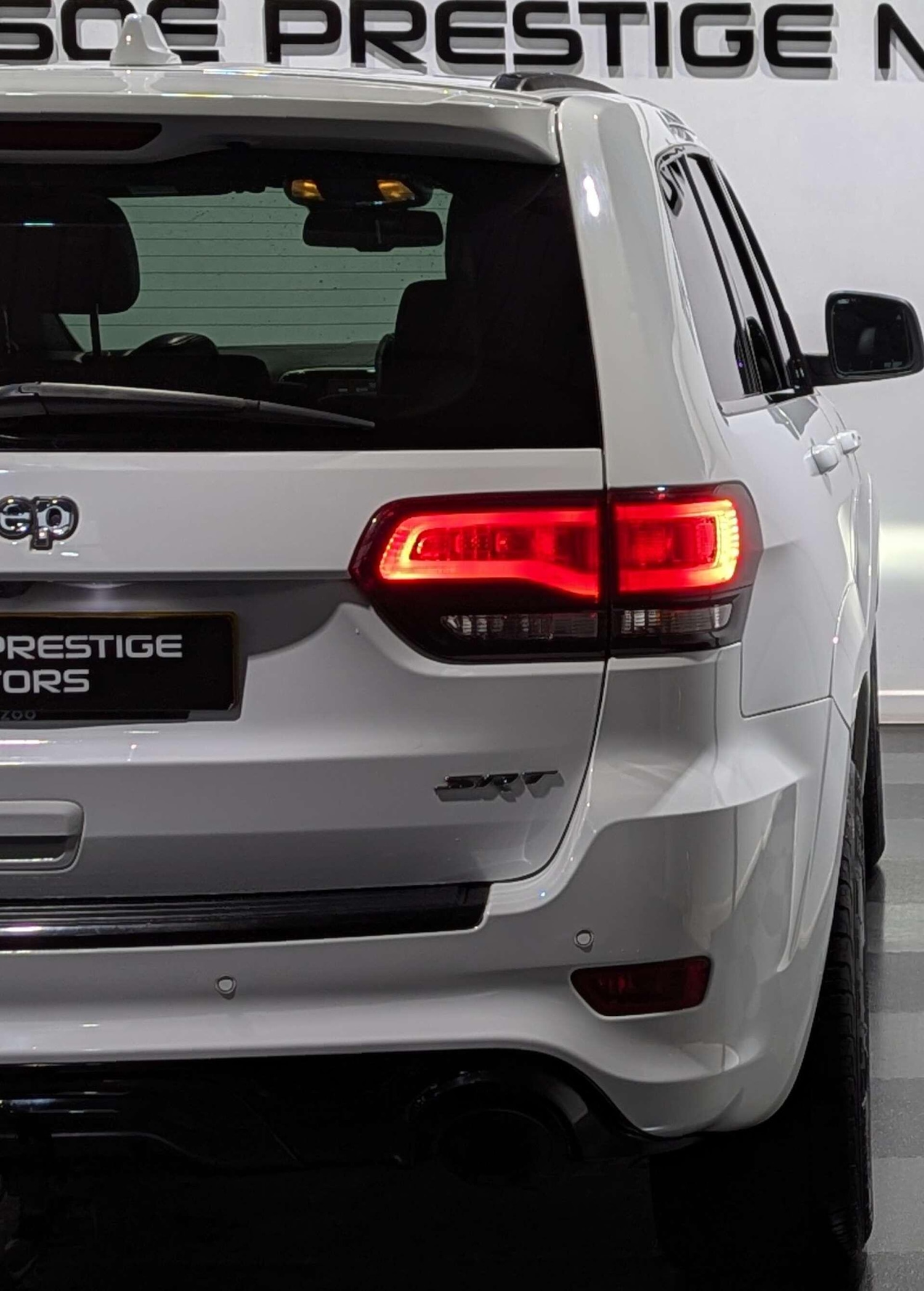 Used Jeep Grand Cherokee 2017 for sale - 77040388: Photo 12