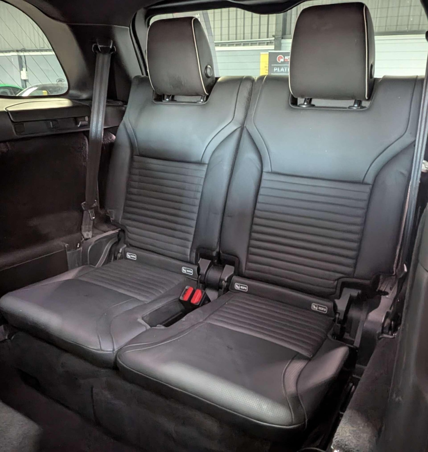 Used Land Rover Discovery 2017 for sale - 77039799: Photo 31