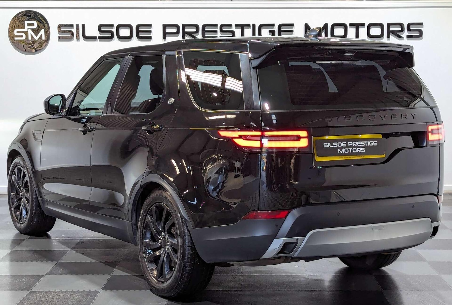 Used Land Rover Discovery 2017 for sale - 77039799: Photo 9