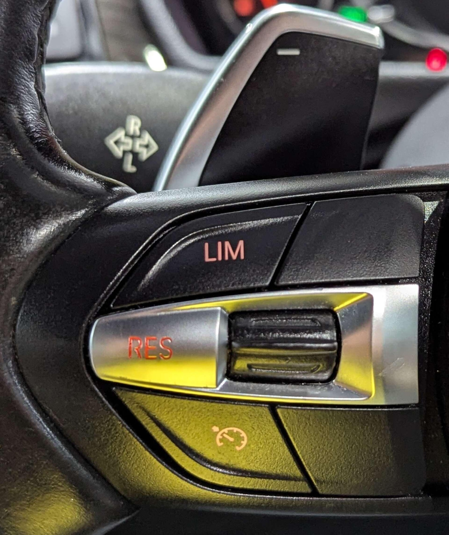 Used BMW 3 Series for sale - 76849710: Photo 32