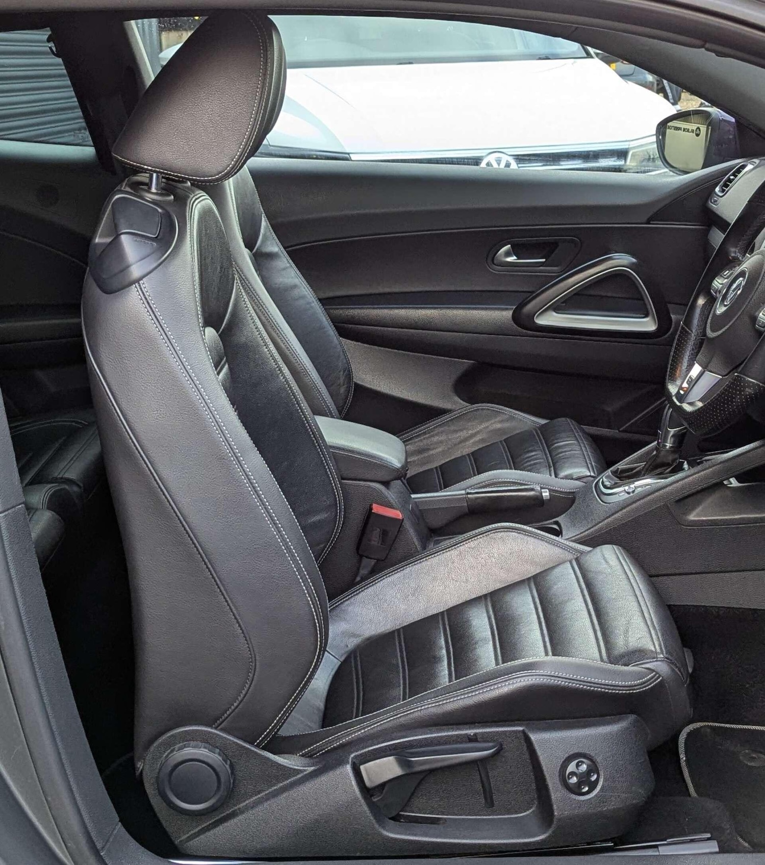 Used Volkswagen Scirocco 2013 for sale - 78203765: Photo 17