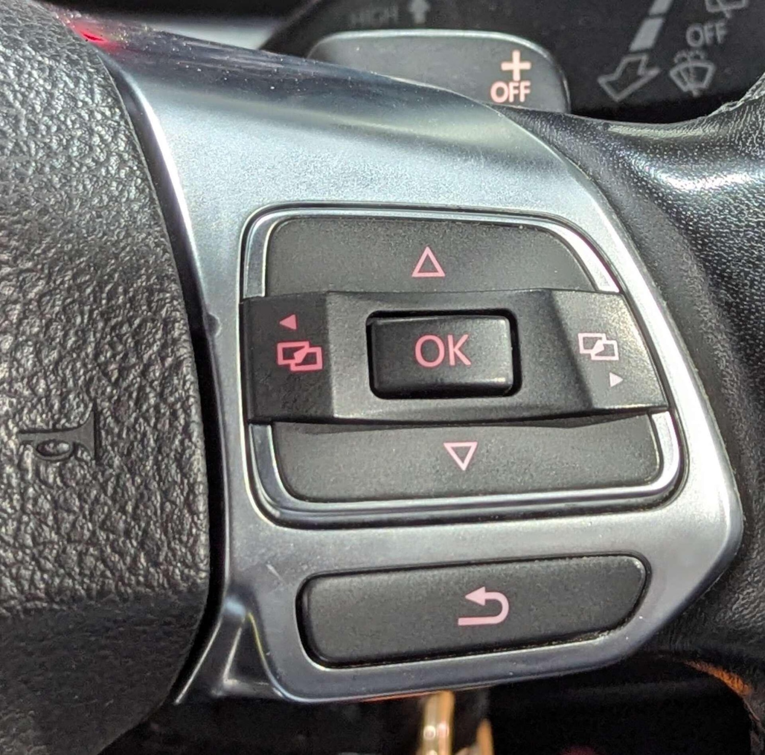 Used Volkswagen Scirocco 2013 for sale - 78203765: Photo 28