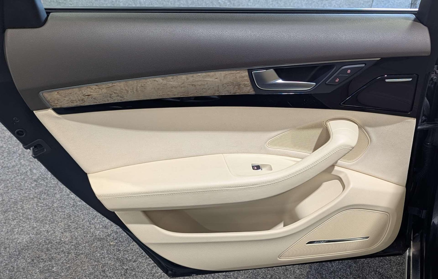 Used Audi A8 2011 for sale - 77202998: Photo 25