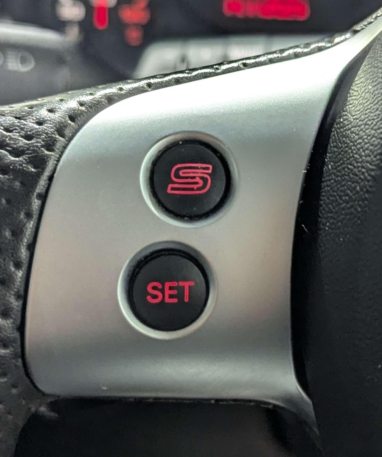 Used Audi RS4 2006 for sale - 77040402: Photo 32