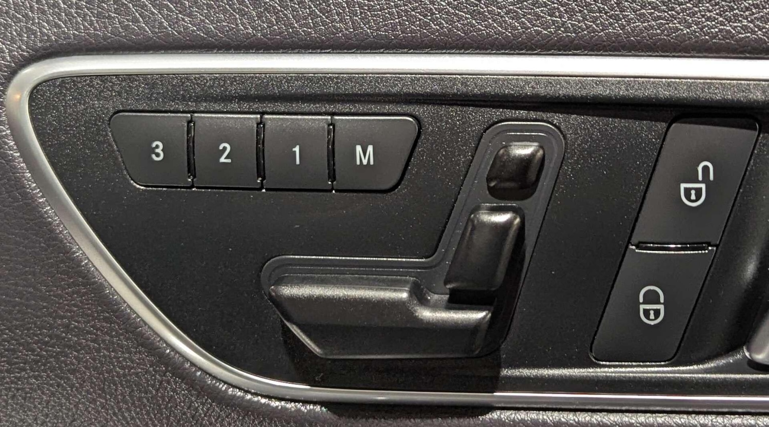 Used Mercedes-Benz A-Class 2015 for sale - 76926409: Photo 17