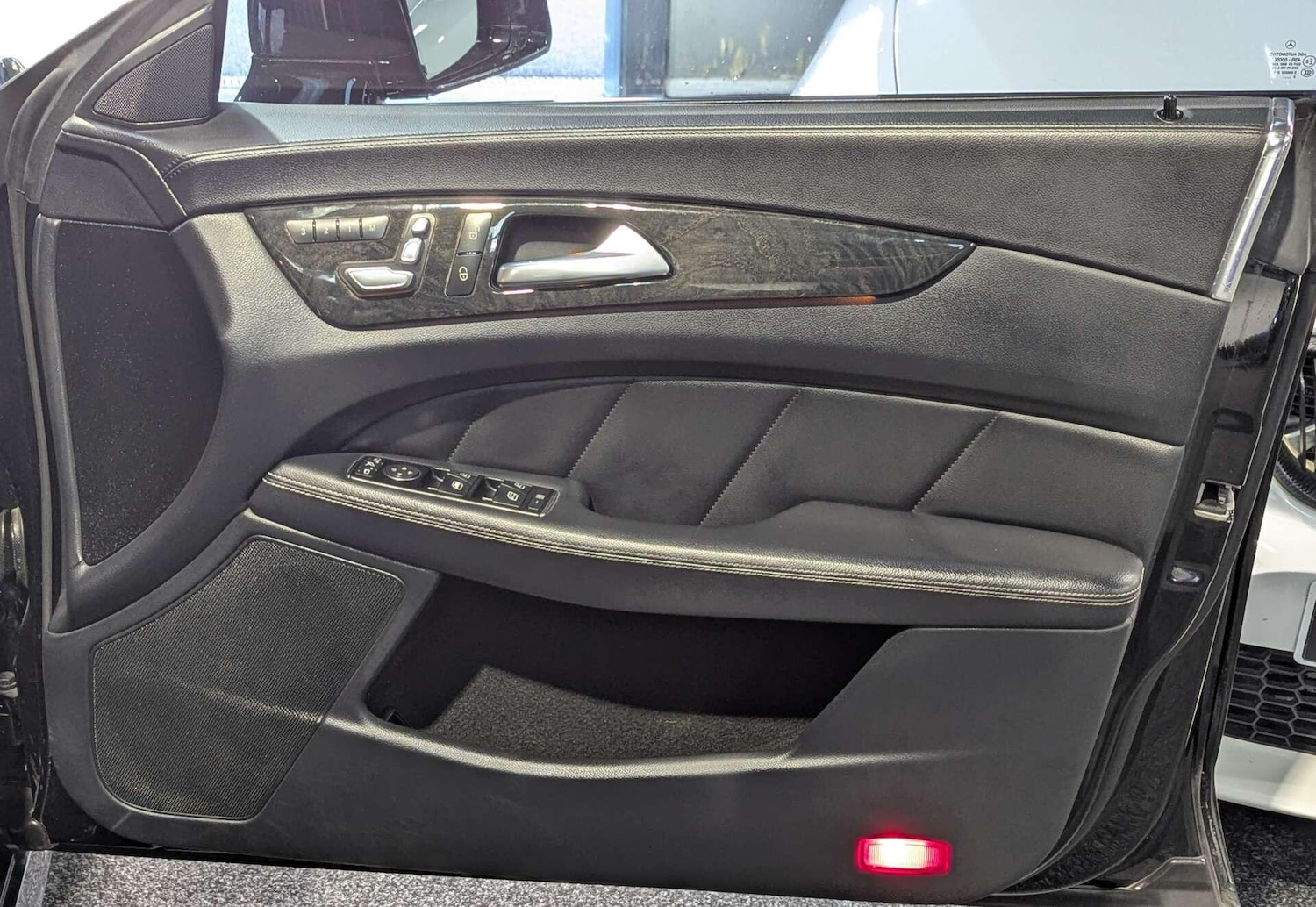 Used Mercedes-Benz CLS 2014 for sale - 77049870: Photo 16