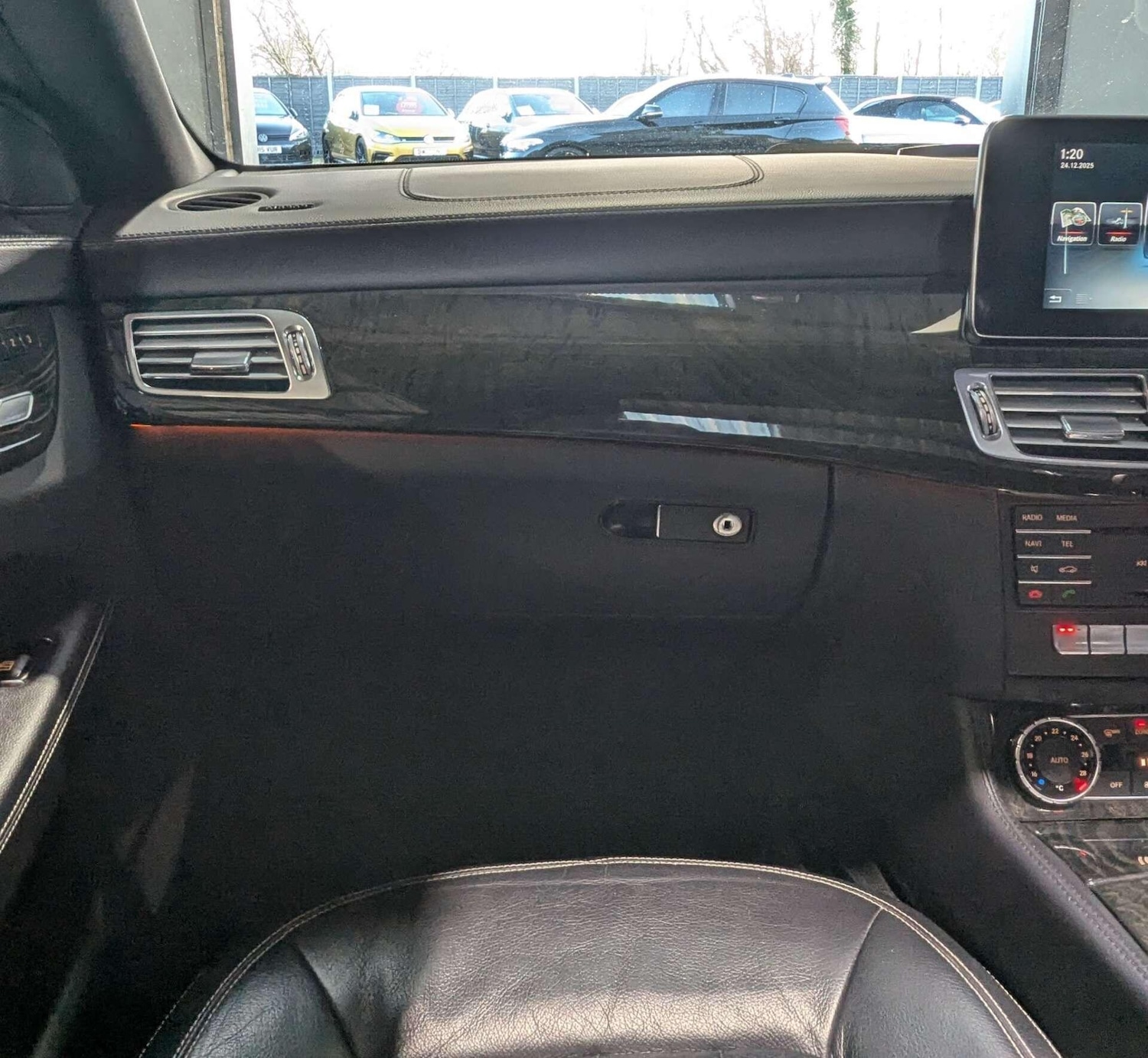 Used Mercedes-Benz CLS 2014 for sale - 77049870: Photo 29