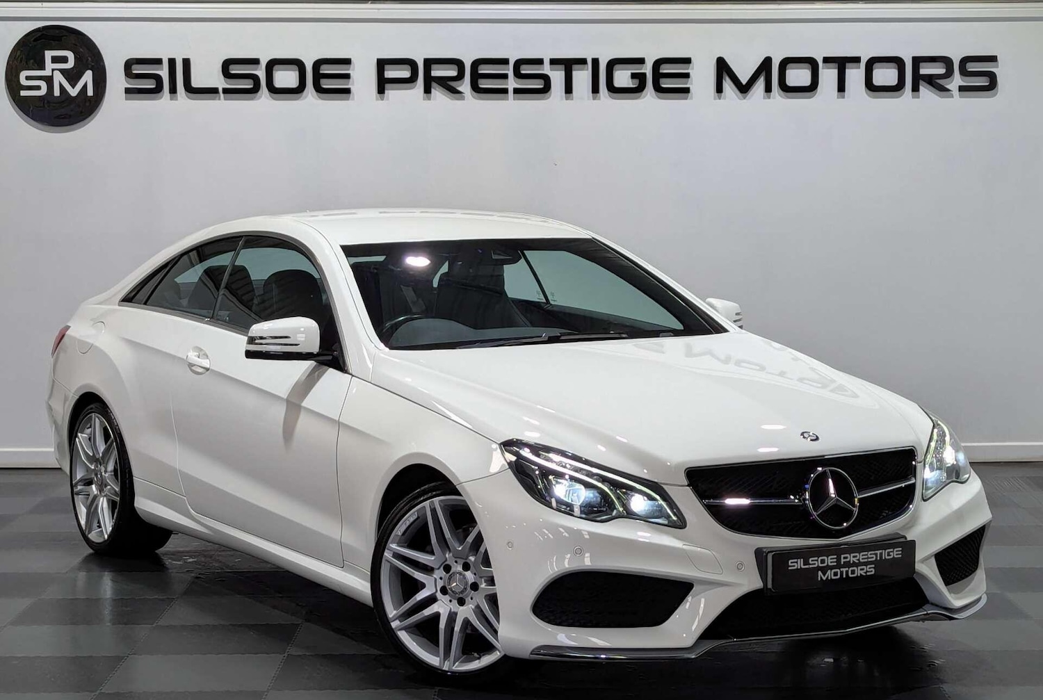 Used Mercedes-Benz E Class for sale - 76729052: Photo 1
