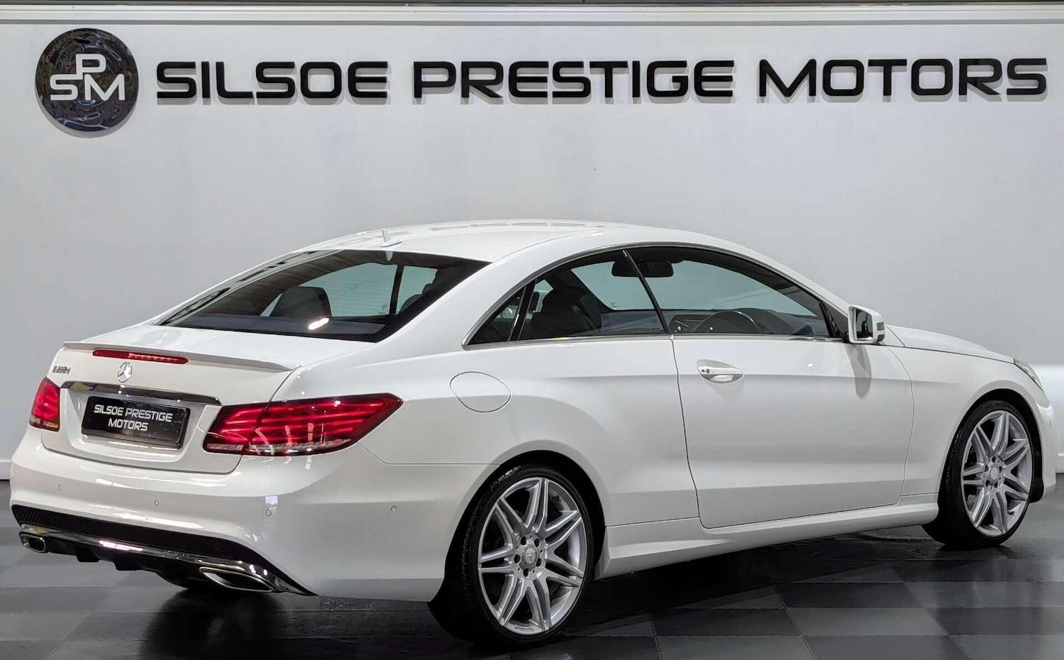 Used Mercedes-Benz E Class for sale - 76729052: Photo 12