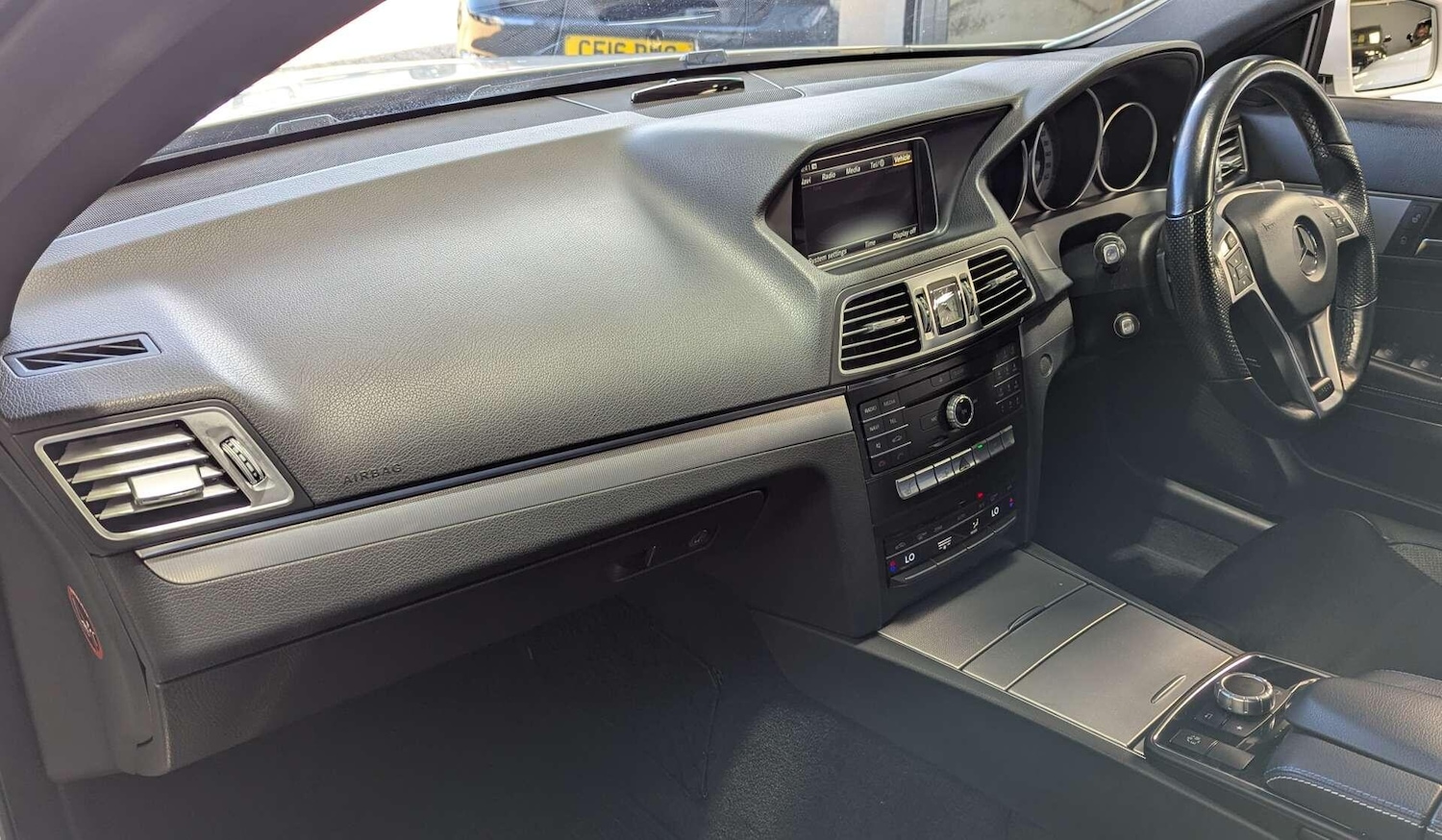 Used Mercedes-Benz E Class for sale - 76729052: Photo 24