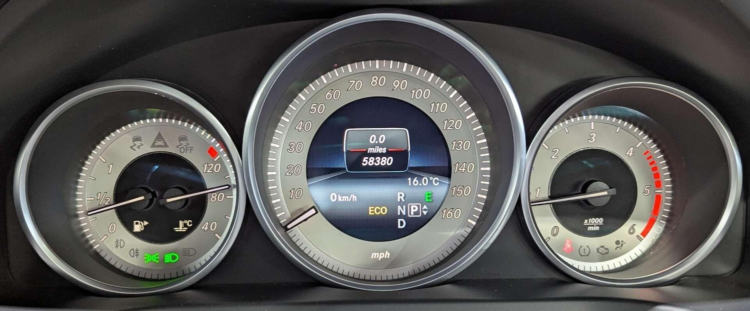 Used Mercedes-Benz E Class for sale - 76729052: Photo 28