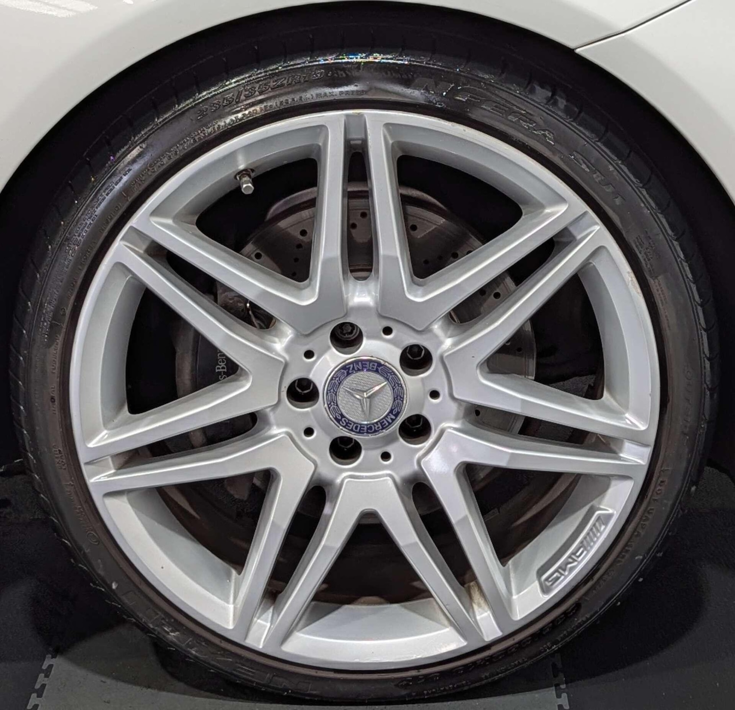 Used Mercedes-Benz E Class for sale - 76729052: Photo 40