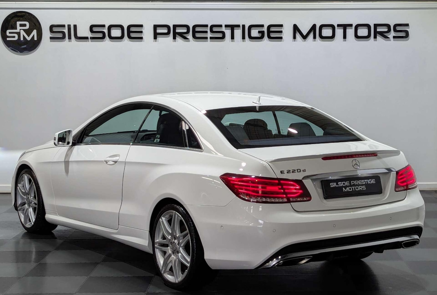 Used Mercedes-Benz E Class for sale - 76729052: Photo 8