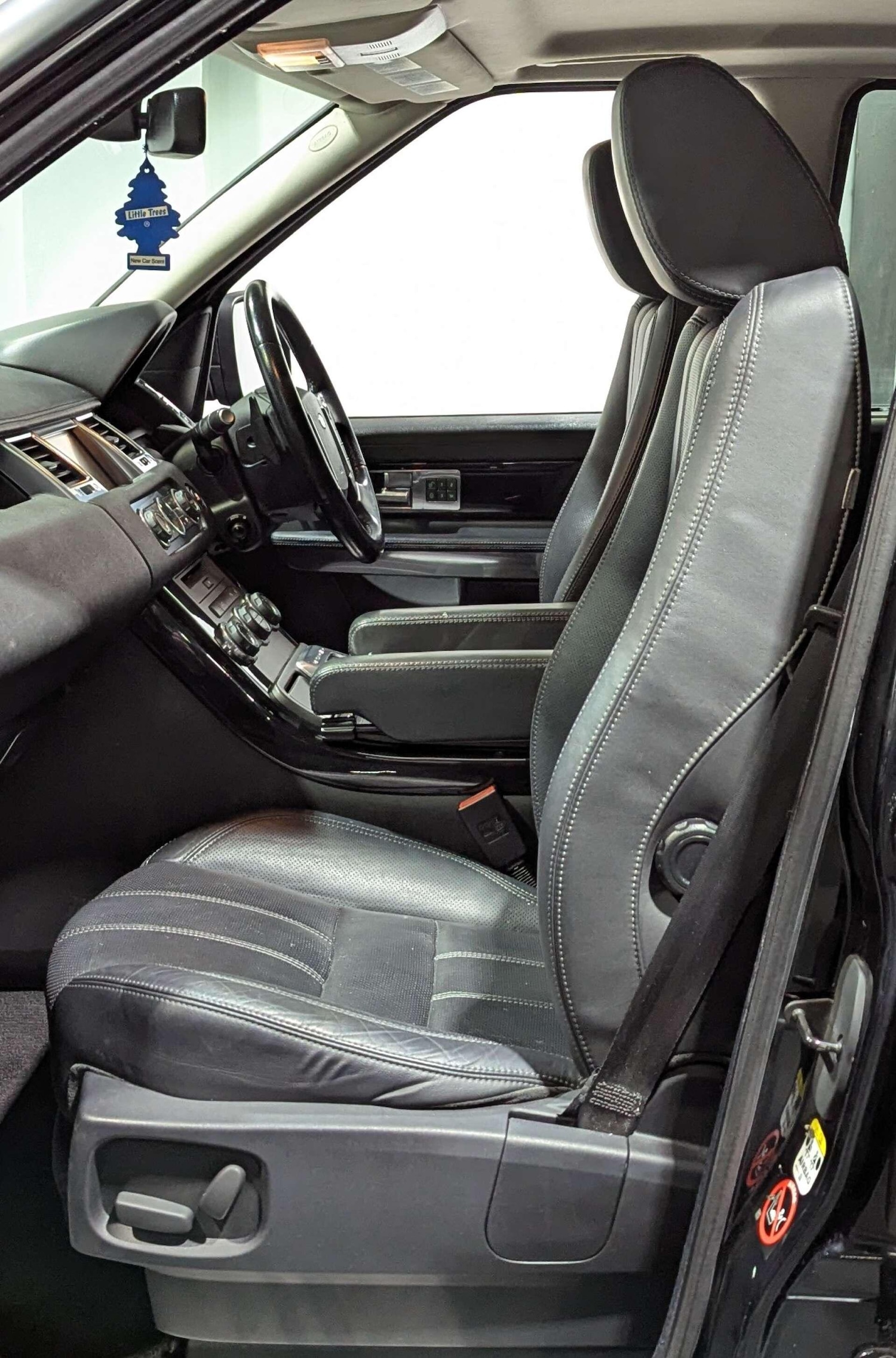 Used Land Rover Range Rover Sport 2011 for sale - 77202501: Photo 23