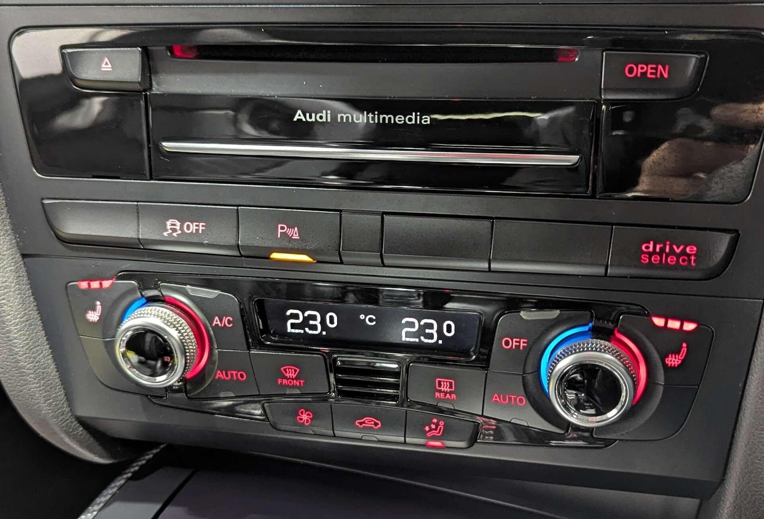 Used Audi A4 for sale - 77015628: Photo 37