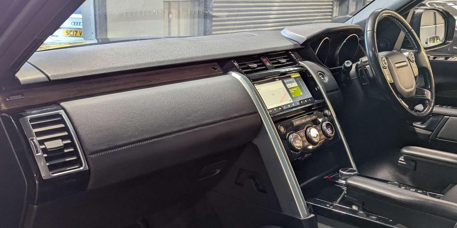 Used Land Rover Discovery 2017 for sale - 76886367: Photo 26