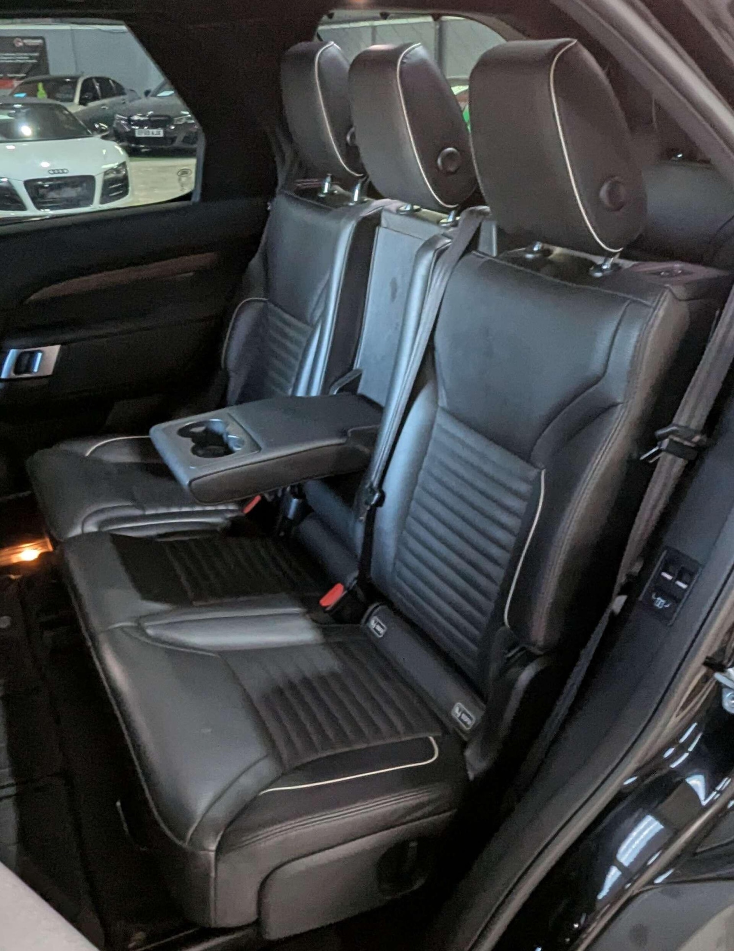 Used Land Rover Discovery 2017 for sale - 76886367: Photo 30