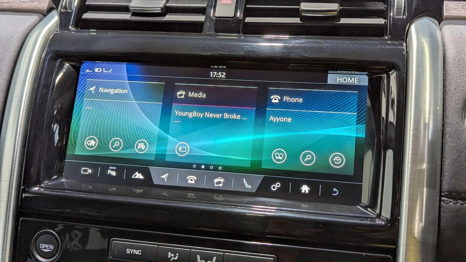 Used Land Rover Discovery 2017 for sale - 76886367: Photo 41