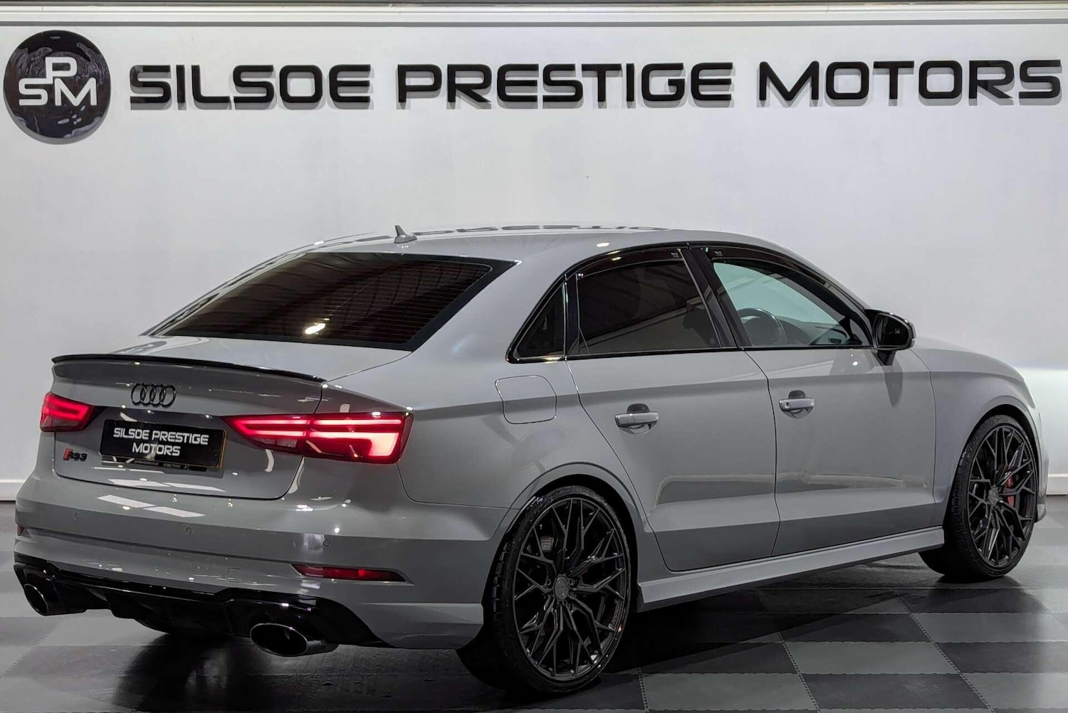 Used Audi RS3 2017 for sale - 76886194: Photo 12