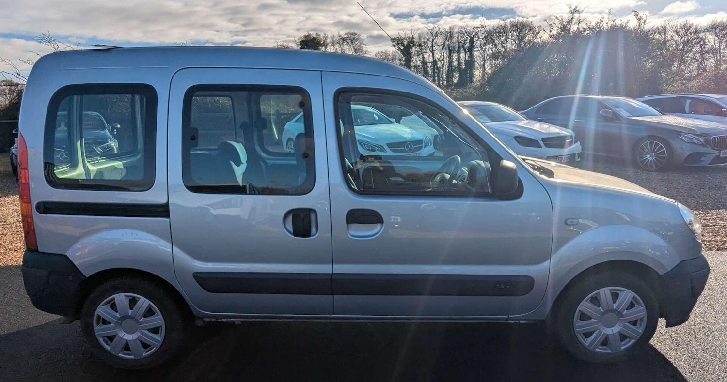 Used Renault Kangoo for sale - 76727794: Photo 9