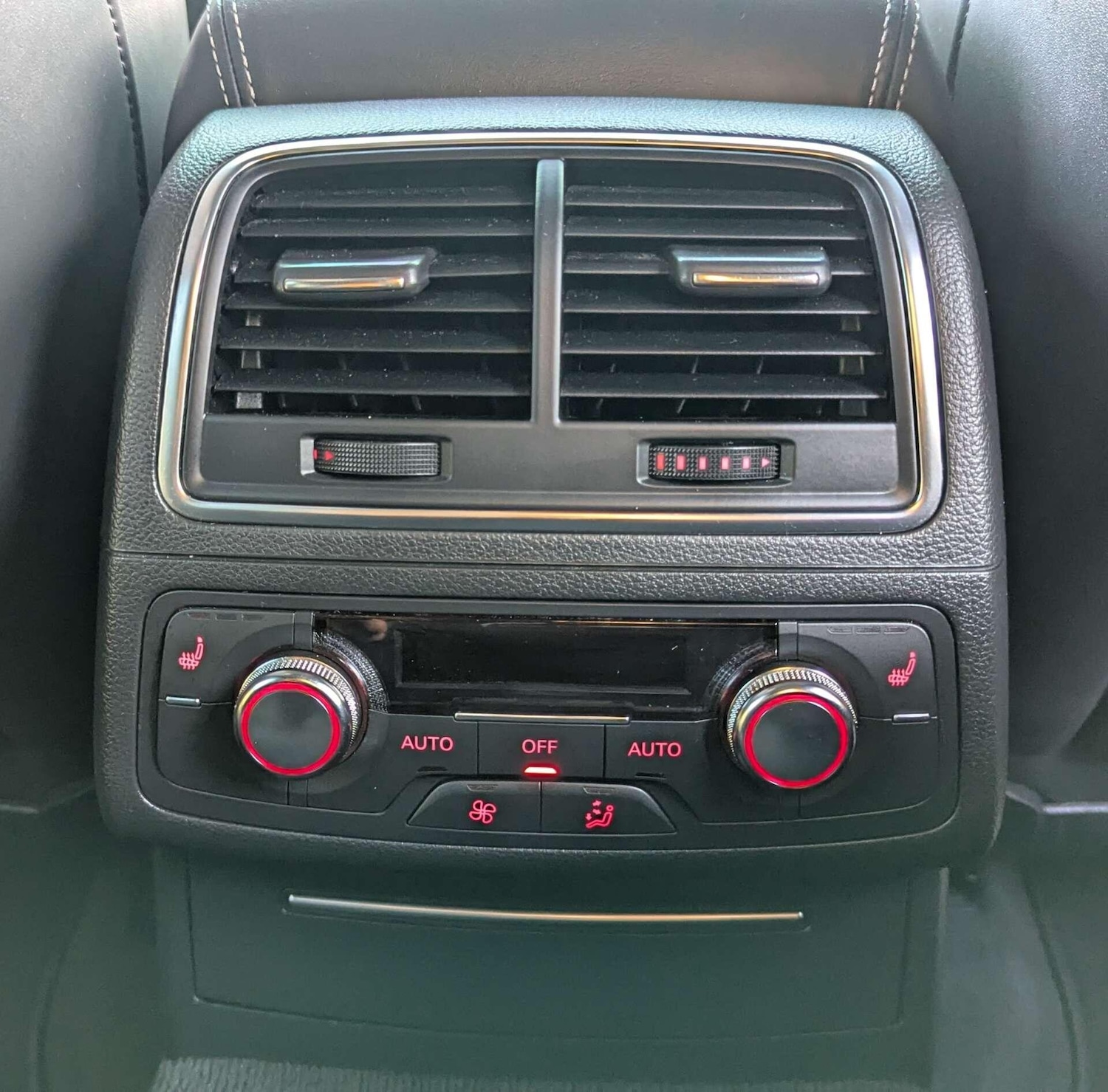 Used Audi RS6 2014 for sale - 76731128: Photo 28