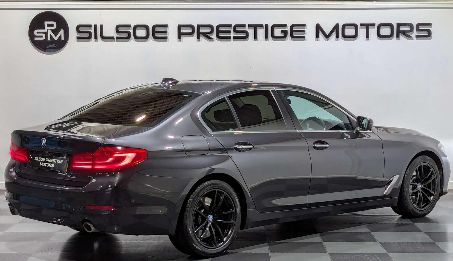 Used BMW 5 Series 2017 for sale - 76765209: Photo 12