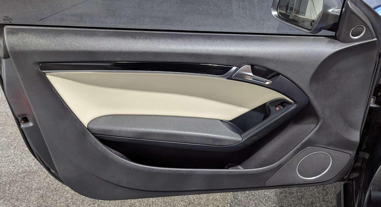 Used Audi RS5 2011 for sale - 77799071: Photo 22