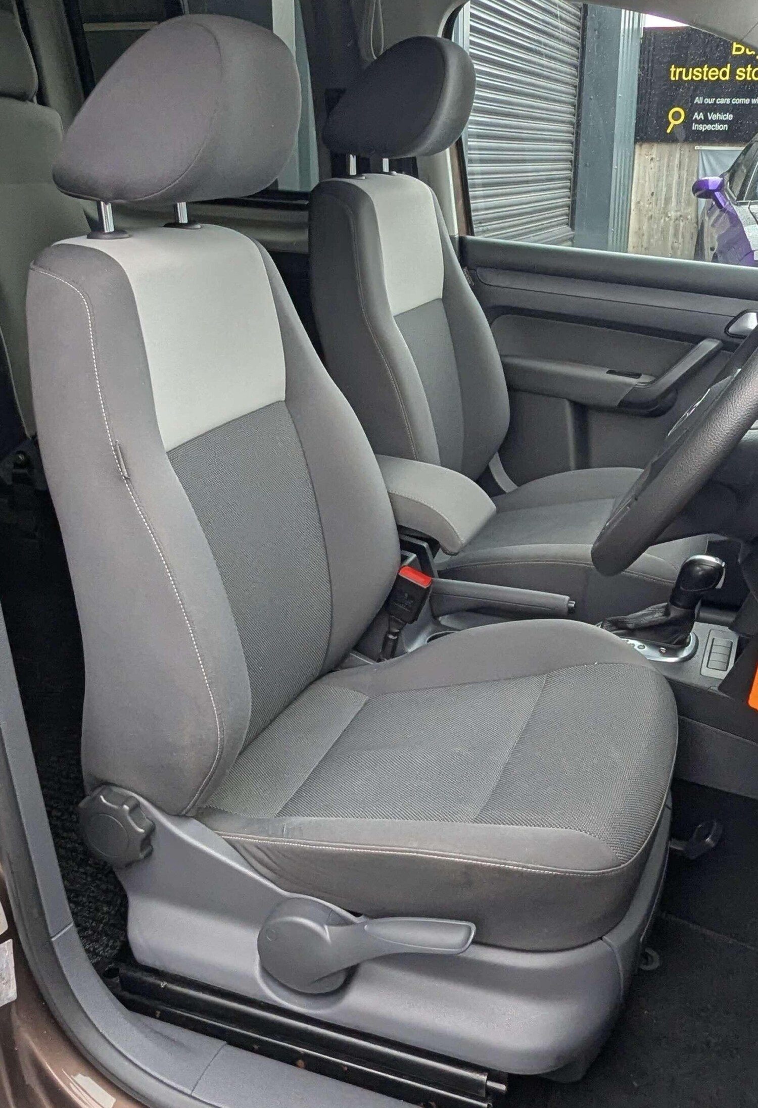 Used Volkswagen Caddy Maxi Life 2014 for sale - 76731114: Photo 18