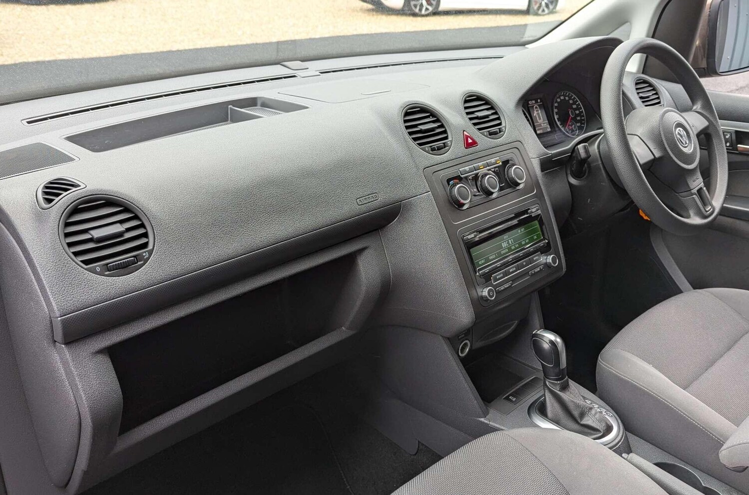 Used Volkswagen Caddy Maxi Life 2014 for sale - 76731114: Photo 23