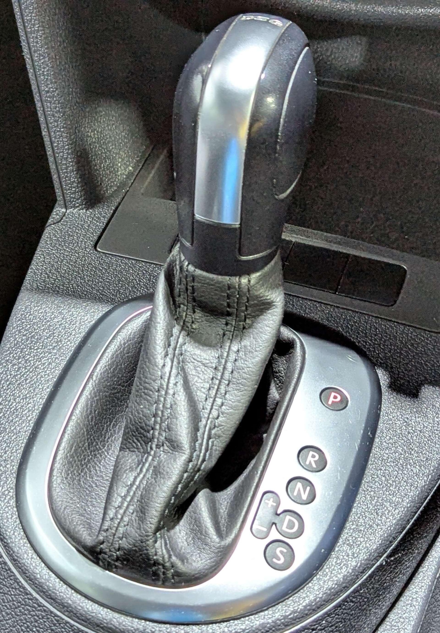 Used Volkswagen Caddy Maxi Life 2014 for sale - 76731114: Photo 29